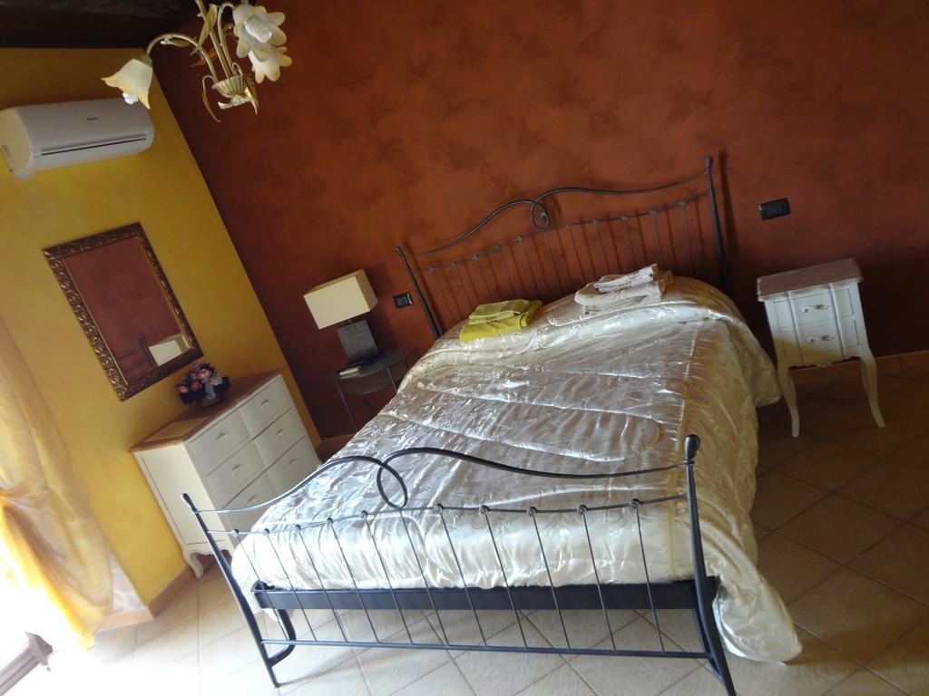 B&B Nonna Ida Scalea Szoba fotó